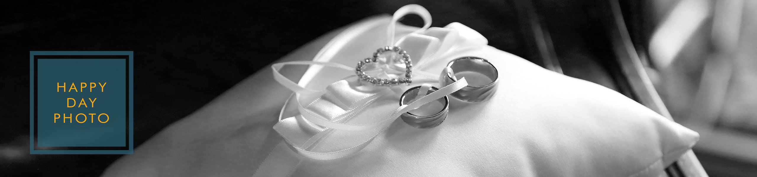 Ringe mit herz hochzeitskissen